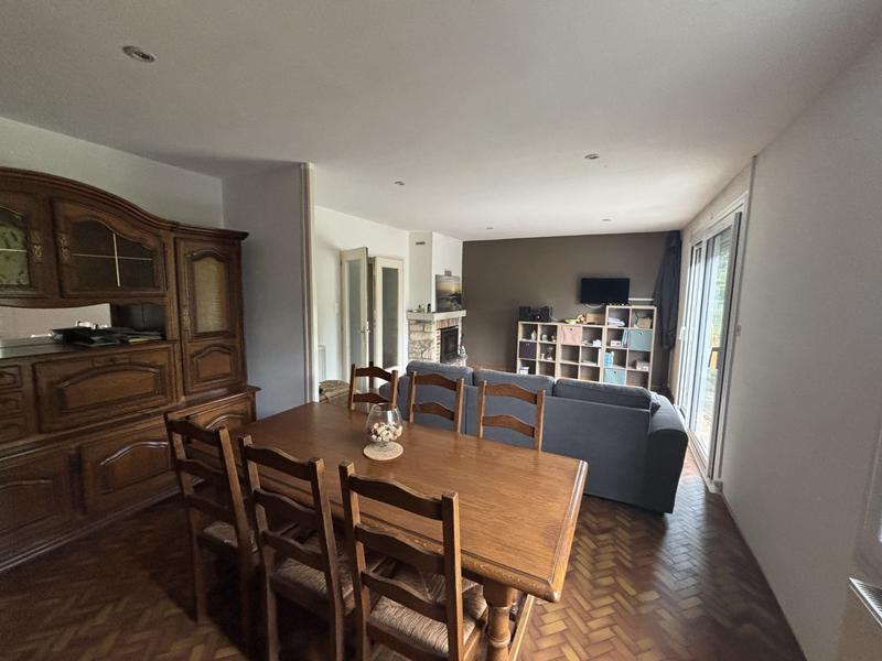 Maison - 95 m² - 4 pièces