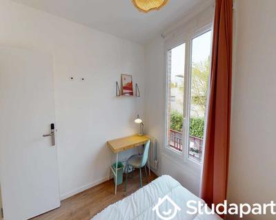 Chambre - 95 m² - 1 pièce