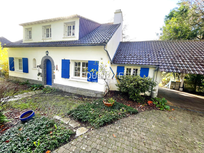 Villa - 171 m² - 9 pièces