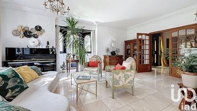 Maison - 171 m² - 5 pièces