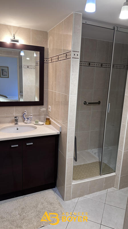 Appartement - 84 m² - 4 pièces