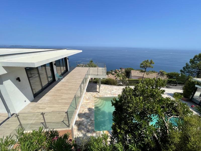 Villa - 185 m² - 6 pièces