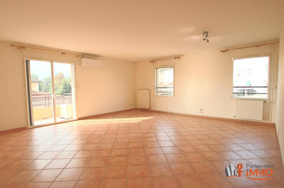 Appartement - 87 m² - 3 pièces