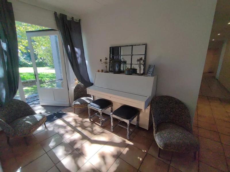 Longère - 380 m² - 13 pièces