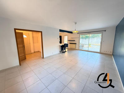 Maison - 111 m² - 5 pièces