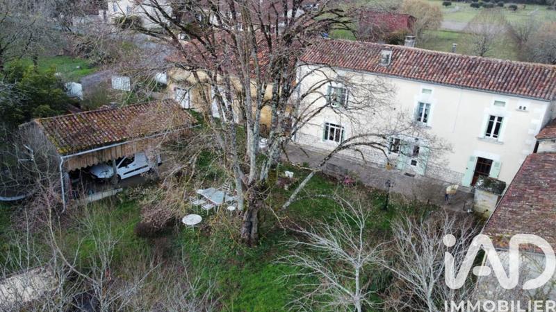 Maison - 229 m² - 9 pièces