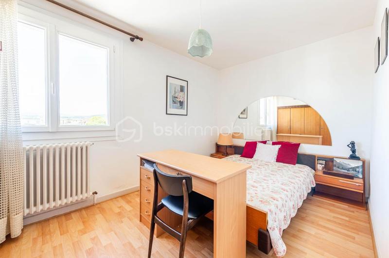 Appartement - 82 m² - 3 pièces