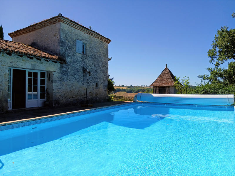 Maison - 785 m² - 15 pièces