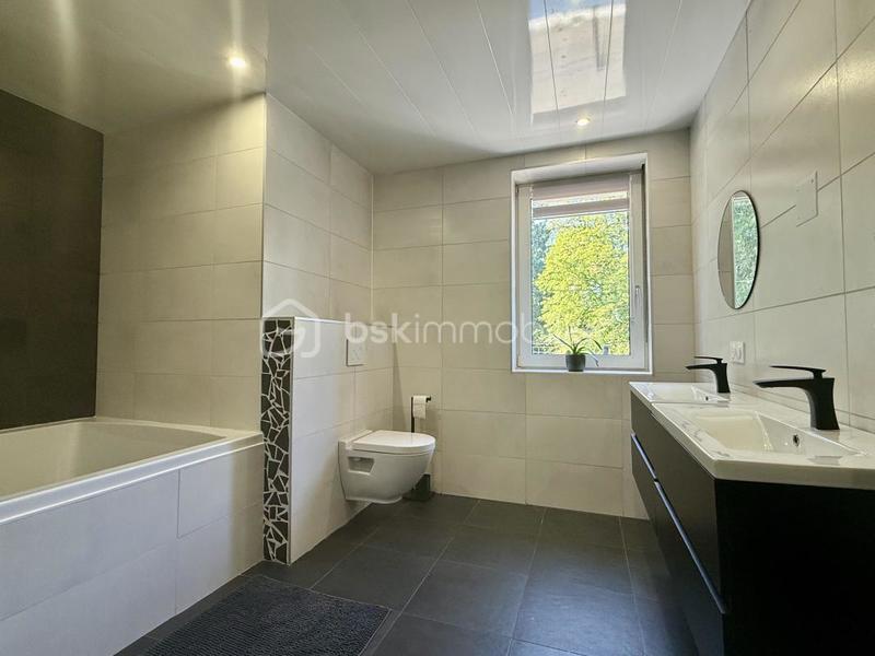 Maison - 134 m² - 5 pièces