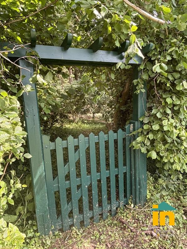 Maison - 180 m² - 9 pièces