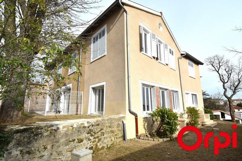 Appartement - 126 m² - 2 pièces