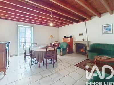 Maison de village - 220 m² - 6 pièces