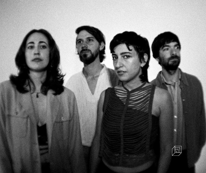 Derya Yildirim &amp; Grup Simsek