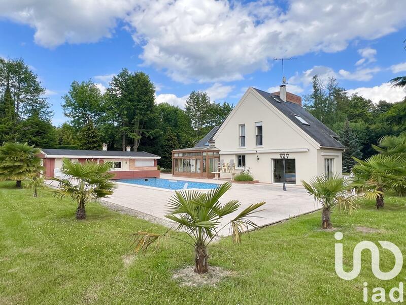 Maison de maîtres - 277 m² - 9 pièces