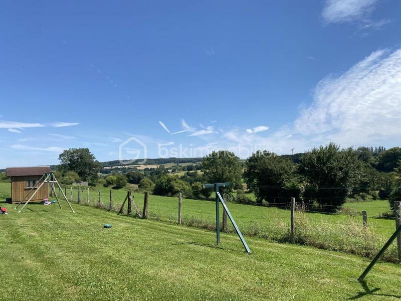 Maison - 98 m² - 5 pièces