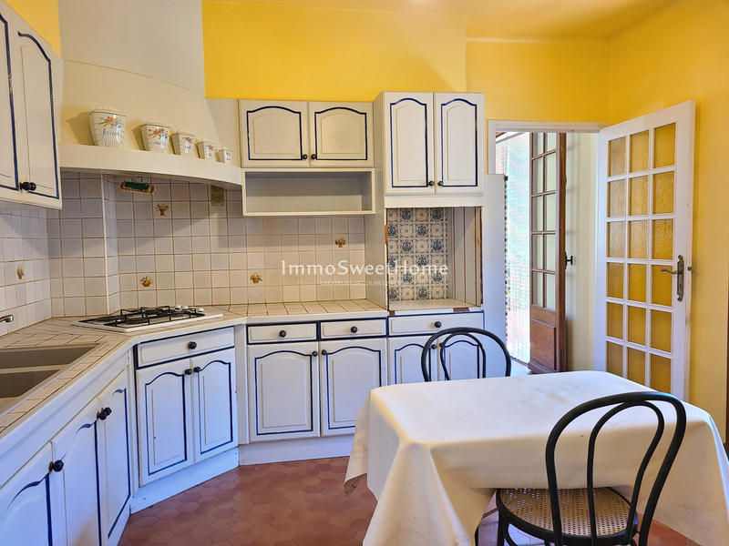 Villa - 230 m² - 8 pièces