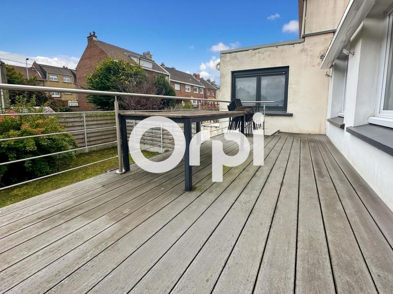 Maison - 102 m² - 4 pièces