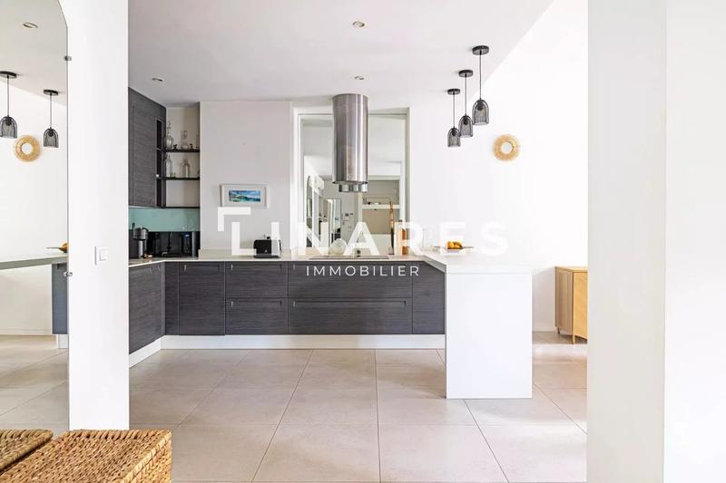 Appartement - 107 m² - 4 pièces