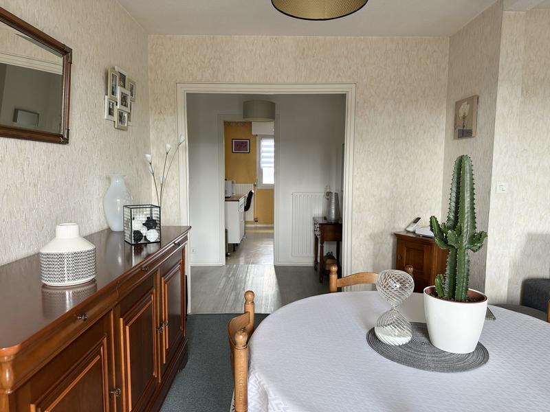 Appartement - 80 m² - 4 pièces