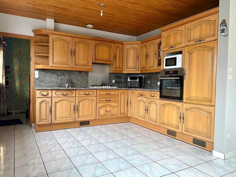 Maison - 185 m² - 8 pièces