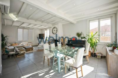 Maison - 180 m² - 6 pièces