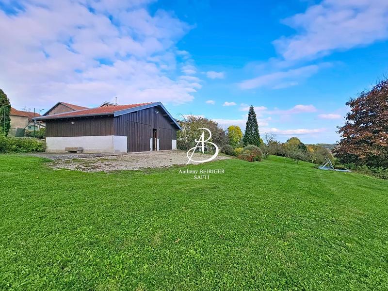 Maison - 331 m² - 12 pièces