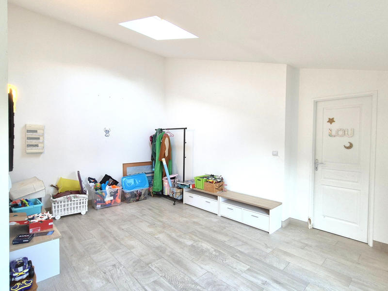 Maison - 166 m² - 8 pièces