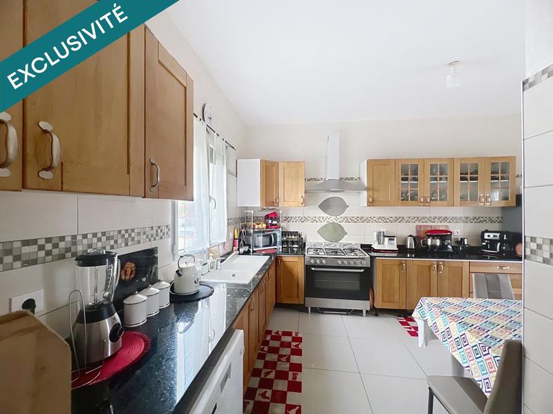 Maison - 94 m² - 4 pièces