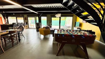 Loft - 150 m² - 5 pièces