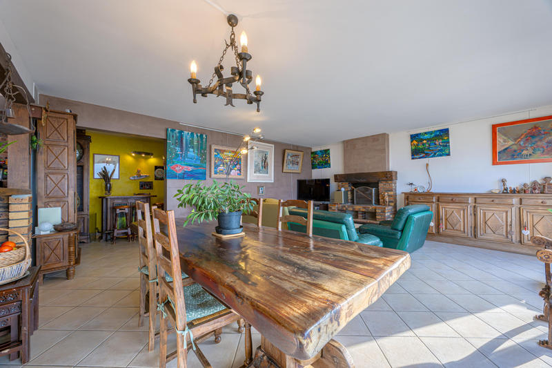 Villa - 168 m² - 5 pièces