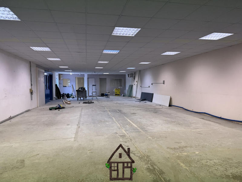 Local commercial - 230 m²