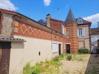Maison - 135 m² - 4 pièces