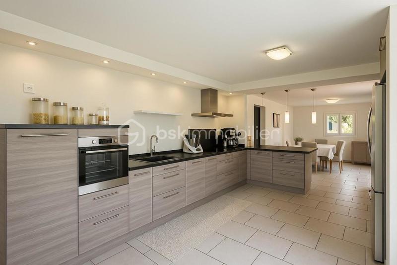 Appartement - 112 m² - 4 pièces