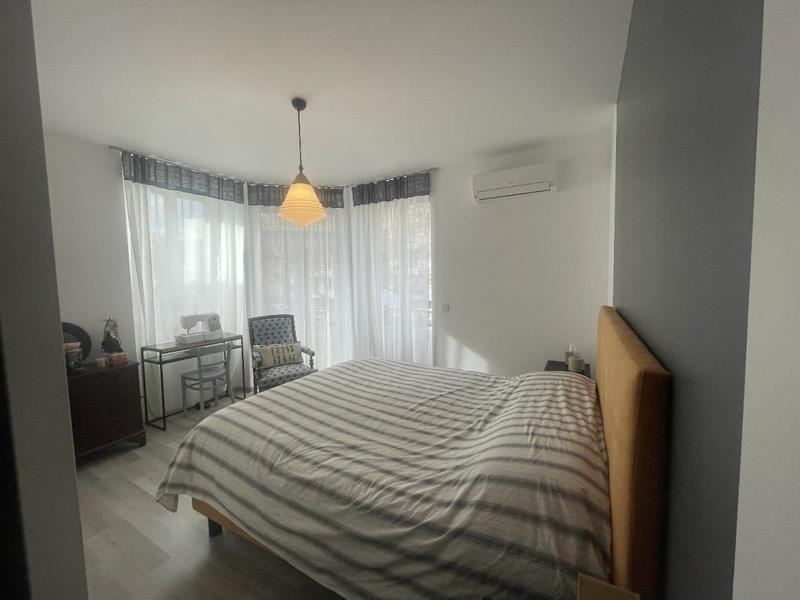 Appartement - 92 m² - 4 pièces