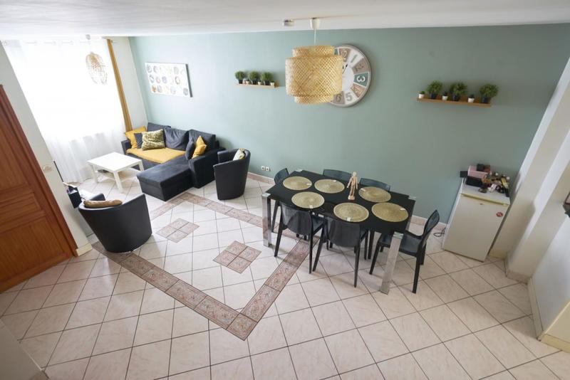 Maison - 101 m² - 5 pièces