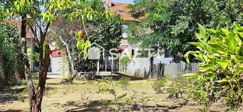 Local commercial - 214 m² - 7 pièces