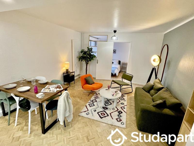 Chambre - 12 m² - 1 pièce