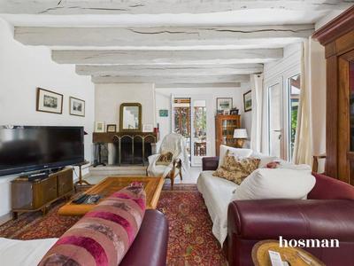 Maison - 202 m² - 10 pièces