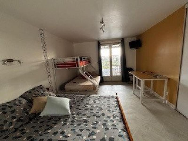 Maison - 215 m² - 6 pièces