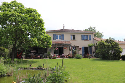 Villa - 182 m² - 6 pièces