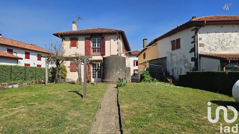 Maison de village - 276 m² - 10 pièces