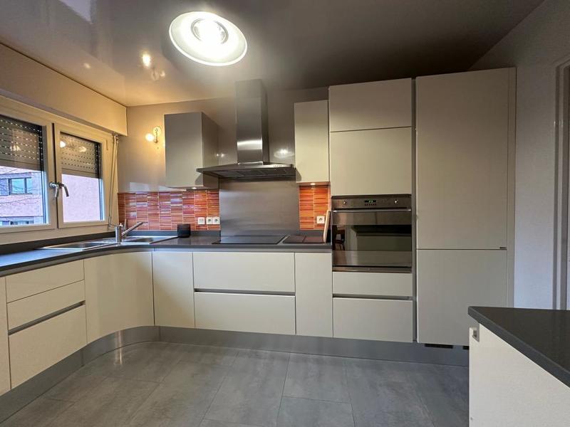 Appartement - 106 m² - 6 pièces