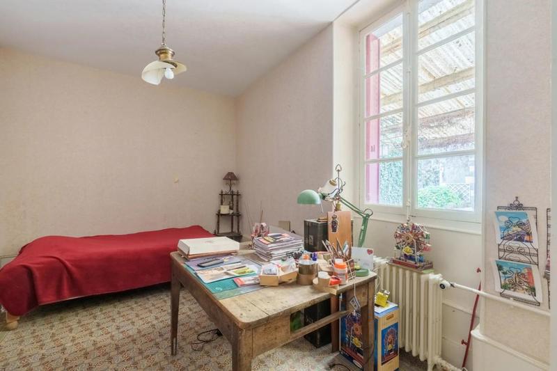 Maison - 240 m² - 10 pièces