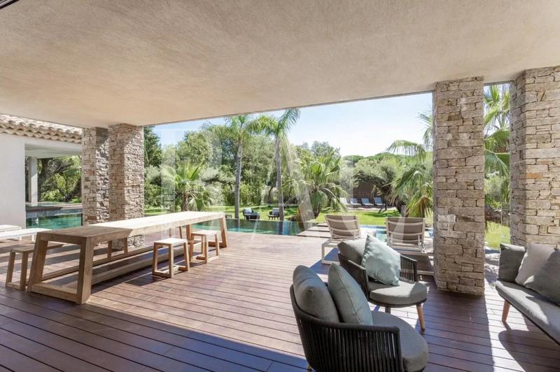 Villa - 350 m² - 7 pièces