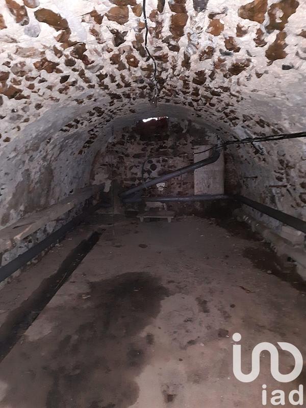 Maison - 230 m² - 9 pièces