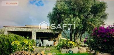 Maison - 520 m² - 17 pièces