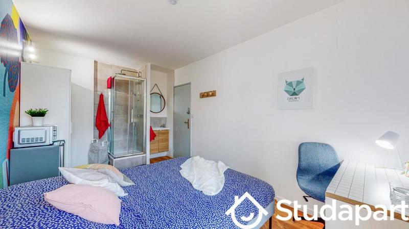 Chambre - 12 m² - 1 pièce