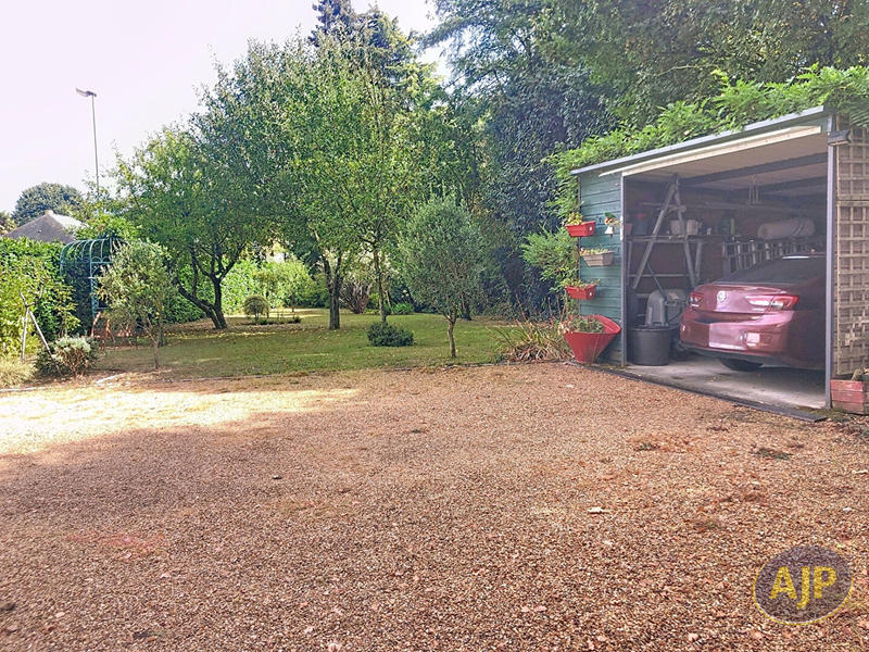 Maison - 137 m² - 6 pièces