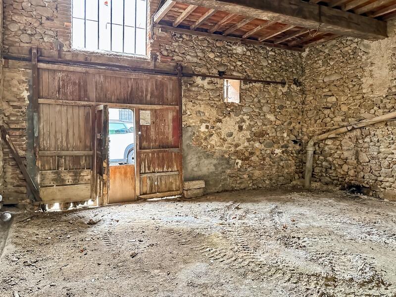 Grange - 58 m² - 1 pièce