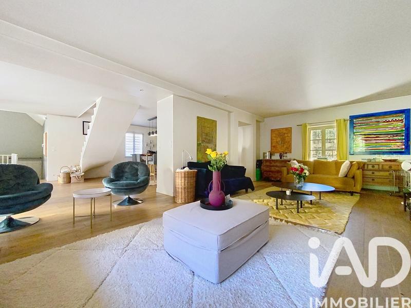 Maison - 179 m² - 8 pièces